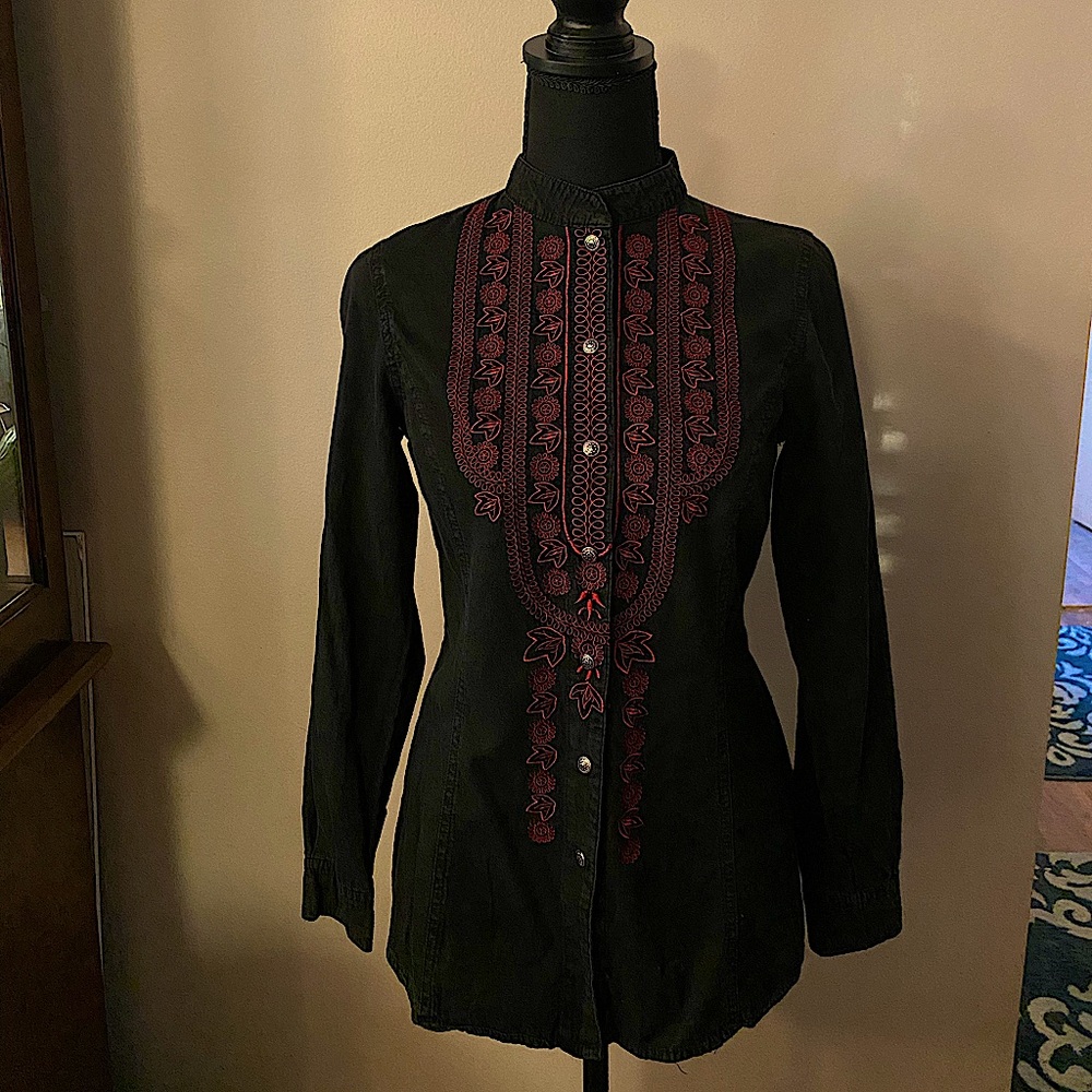 Diane Gilman dg2 embroidered button down tunic . Small